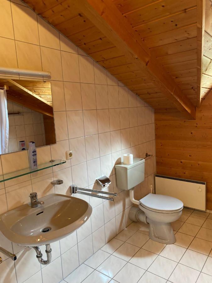 Ferienhaus Im Waldferiendorf เรเกิน ภายนอก รูปภาพ