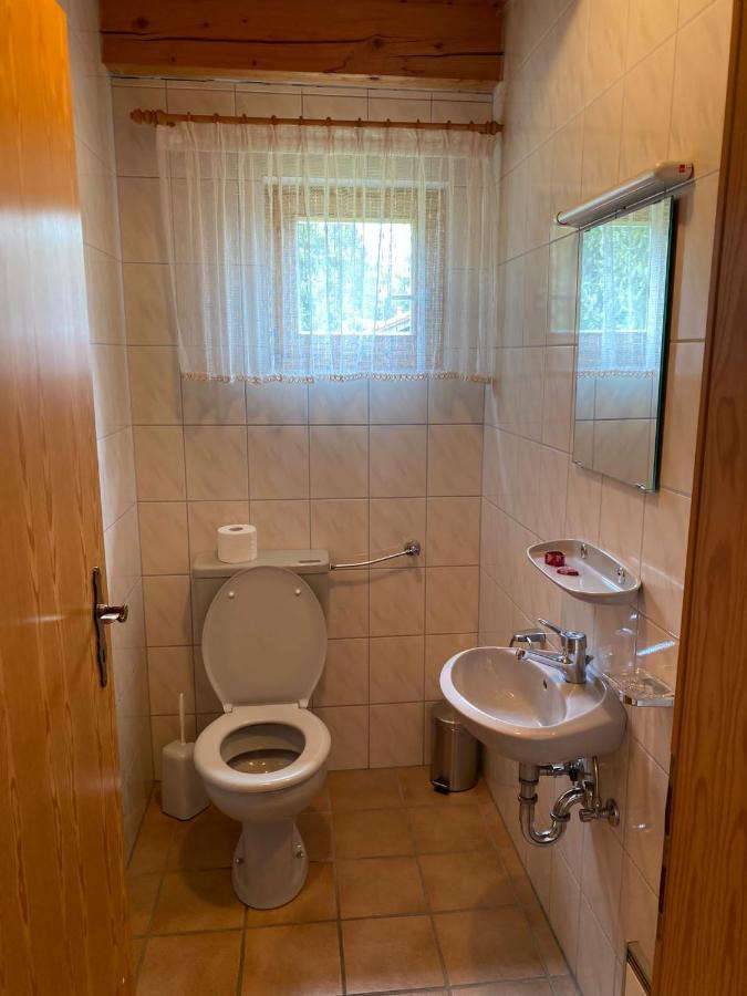 Ferienhaus Im Waldferiendorf เรเกิน ภายนอก รูปภาพ